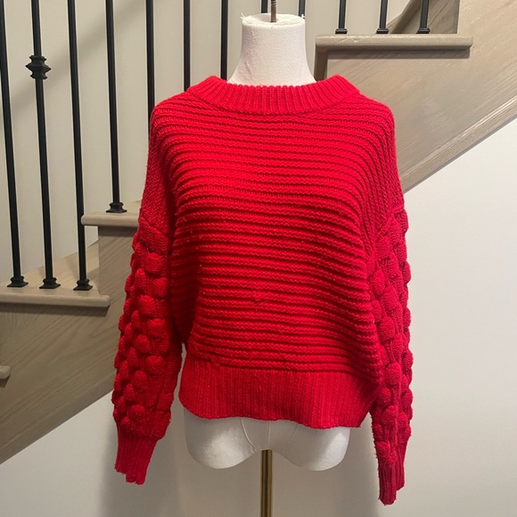 Red sweater - Picture 1 of 4